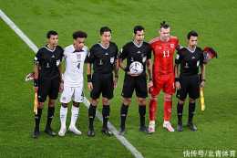 時隔20年,中國裁判再度亮相世界盃賽場,馬寧離“主哨”不遠了