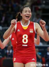 奧運三屆元老,中國女排前隊長捐贈奧運金牌,退役後越發氣質靚麗
